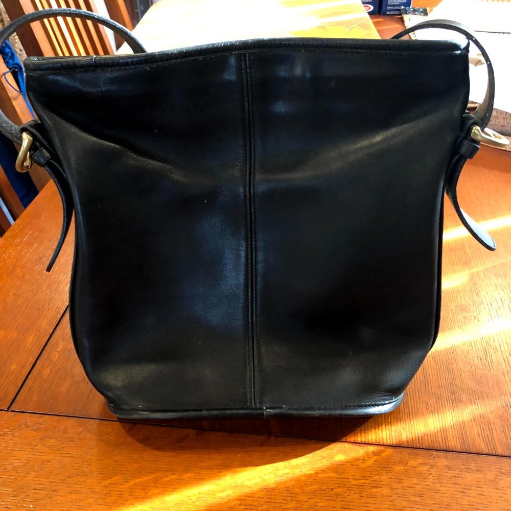 Vintage Coach  Bucket Shoulder Crossbody - Picture 2 of 14
